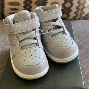 Jordan 1 Flight 4 Prem